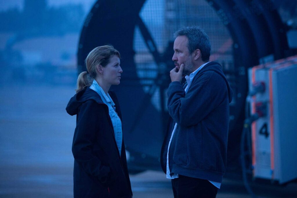Photo of Tanya Lapointe and Denis Villeneuve, together on the set of Dune.