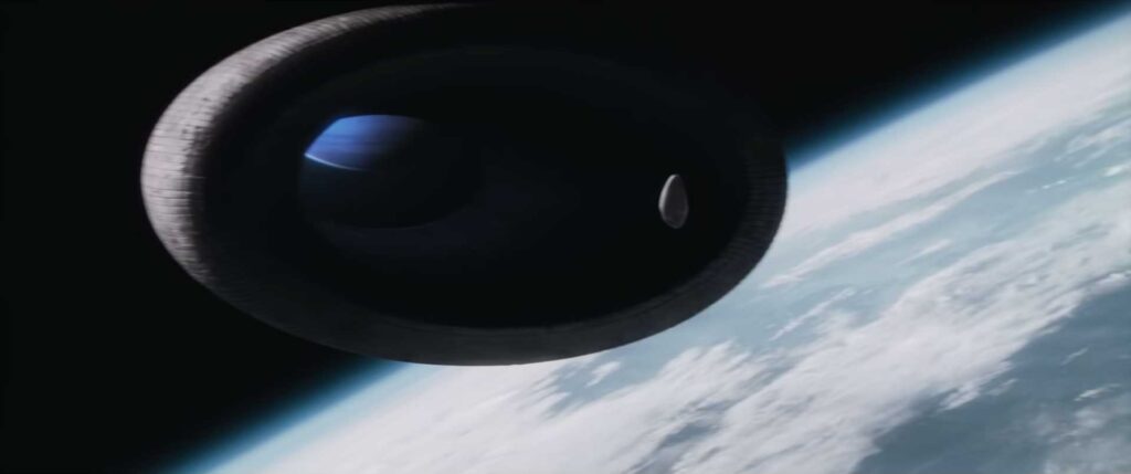 Shot of a Spacing Guild Heighliner in Villeneuve's 'Dune' movie (2021). 