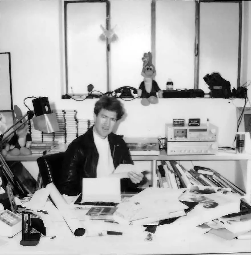 Photo of David Lynch in the office, during production of his 'Dune' movie.
