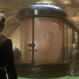 The Emperor meets with a Spacing Guild Navigator in David Lynch's 'Dune' movie.