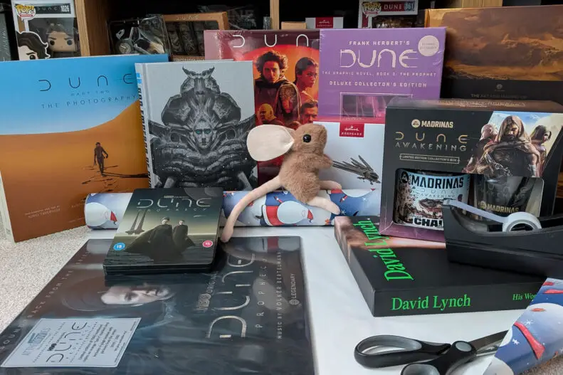 'Dune' Holiday Gift Guide, featuring 2025's best books, comics, games, and toys.